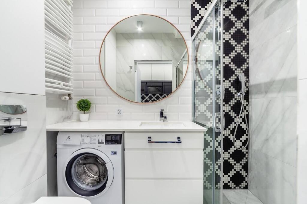 Stylowy Apartament Centrum Warszawy Z Tarasem Варшава Экстерьер фото