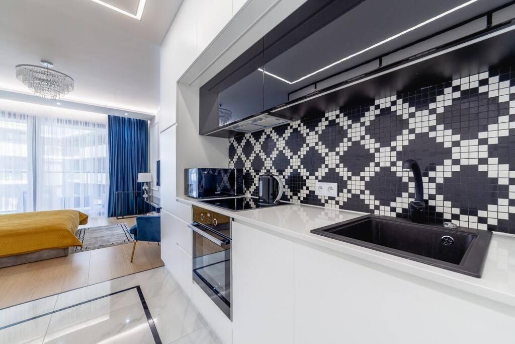 Stylowy Apartament Centrum Warszawy Z Tarasem Варшава Экстерьер фото